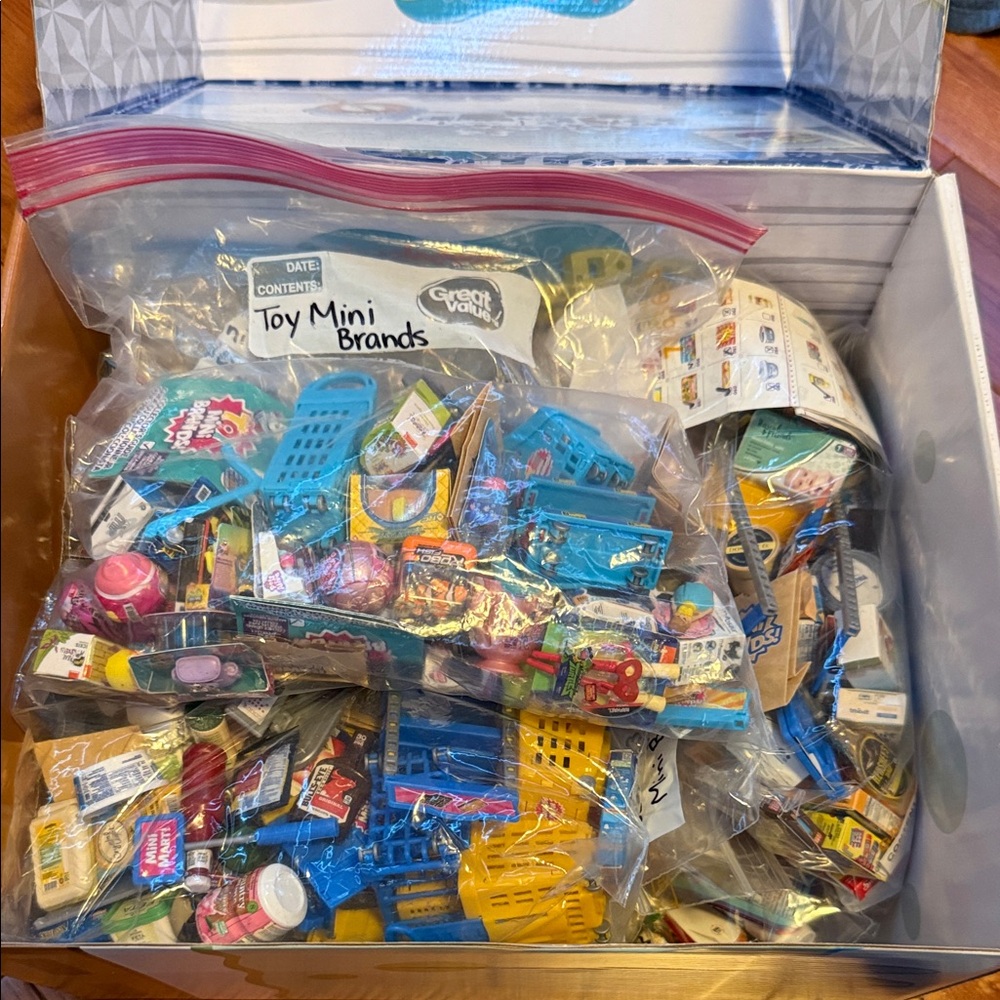 Various Mini Brands Toy Mix